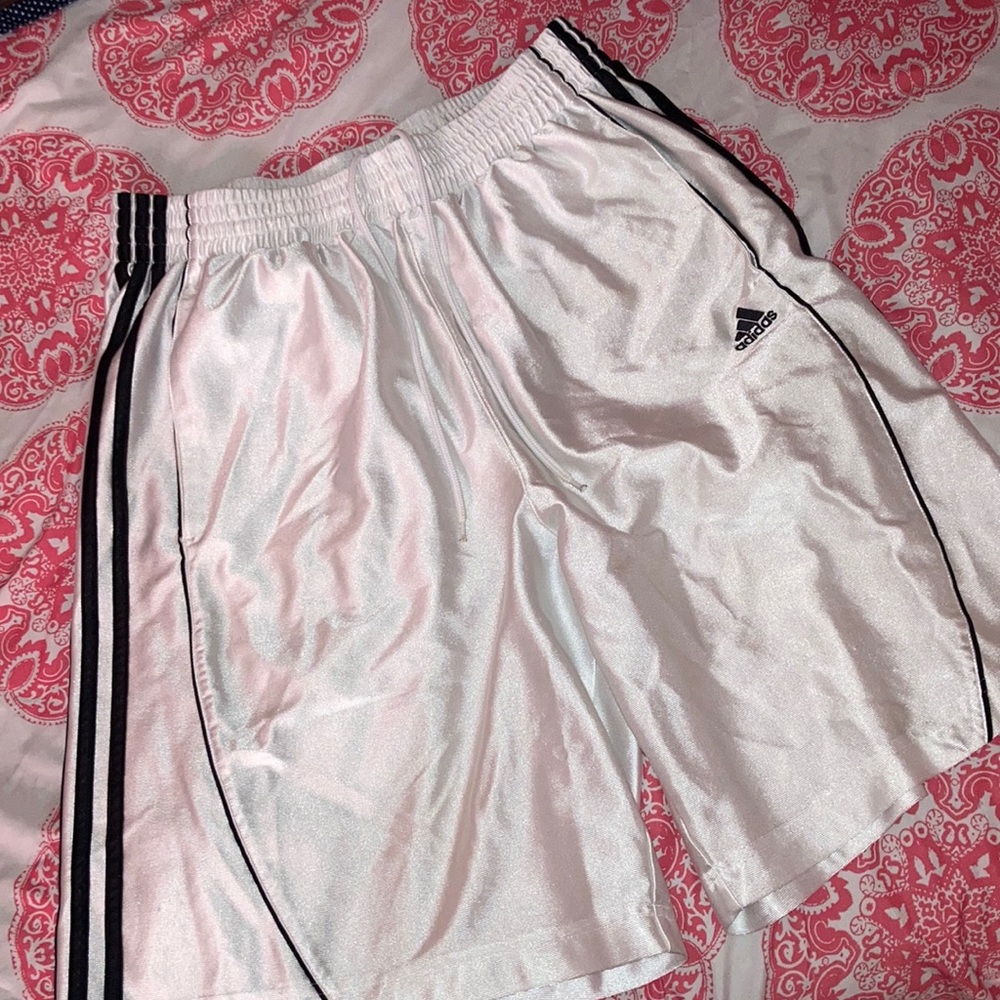 White Mens Adidas Basketball Shorts!🤍🖤